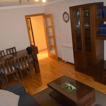 Rúa Flor, 27 Apartamento
