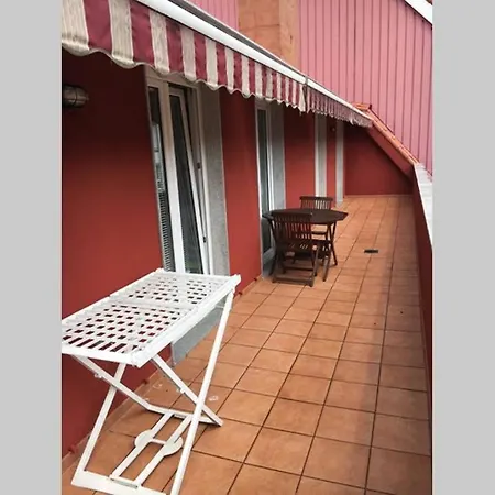 Rua Flor, 27 *